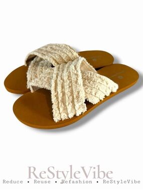 TOMMY BAHAMA Women’s Size 7.5 Sandals Slides Shoes Flat Cushion Style Crossed